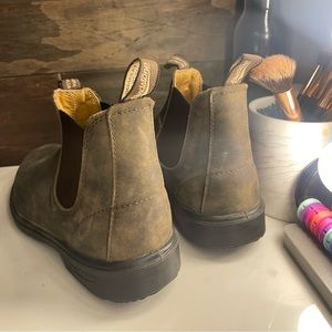 Brand New Blundstones